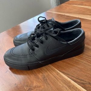 nike men shoes size10.5 black